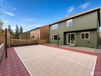 7640 NE 195th Street