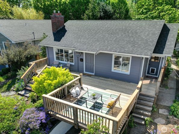 6827 36th Avenue NE, Seattle WA 98115