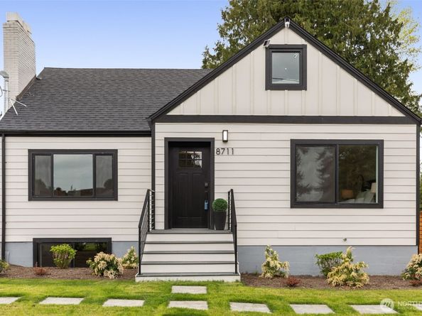 8711 28th Avenue NW, Seattle WA 98117