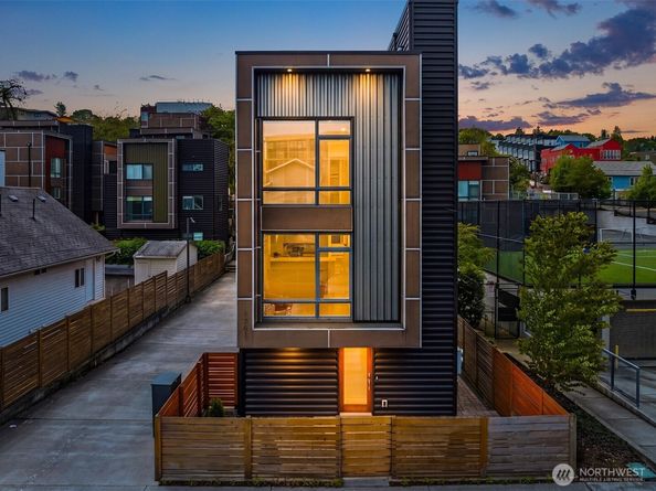 1761 20th Avenue S, Seattle WA 98144