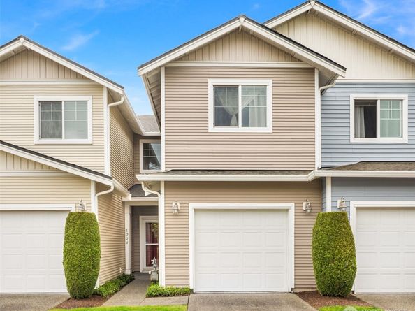 1224 51st Place NE 104, Auburn WA 98002