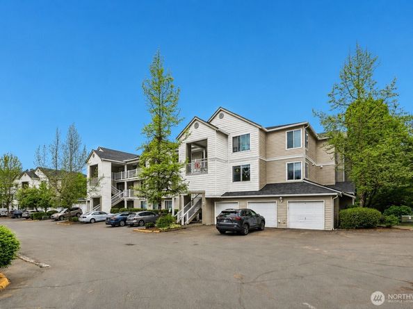 2009 196th Street SE D202, Bothell WA 98012
