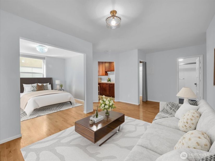 7 Harrison Street 17, Seattle WA 98109
