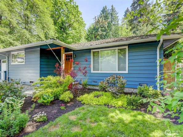1010 Main Street, Edmonds WA 98020