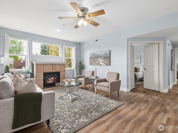 400 S 46th Place B, Renton WA 98055