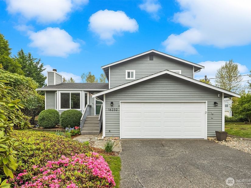 16232 2nd Place W, Lynnwood WA 98087
