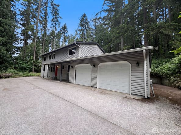24404 SE Mirrormont Boulevard, Issaquah WA 98027