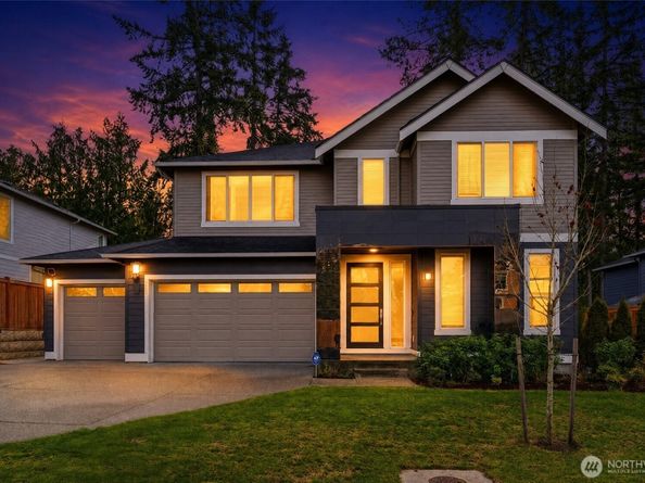 6563 SE 8th Place, Renton WA 98059