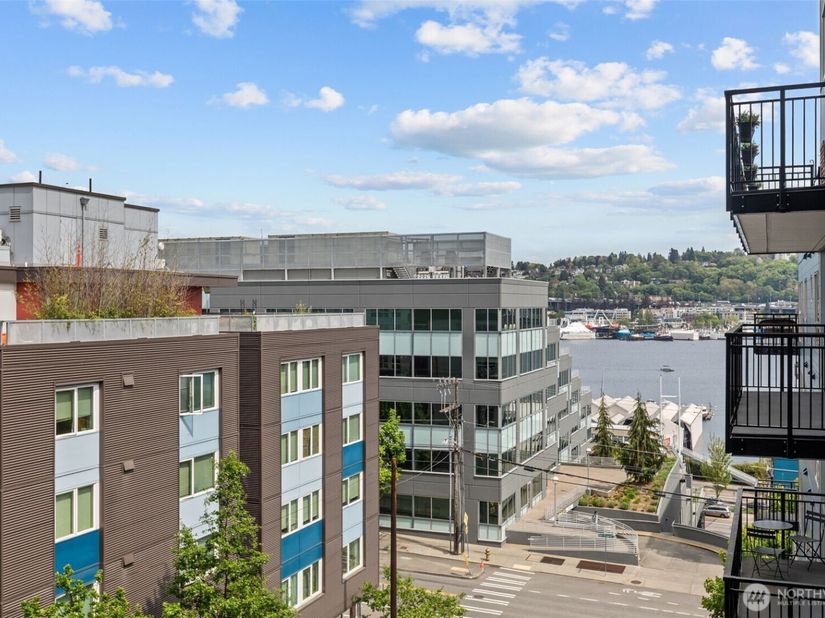 701 Galer Street 505, Seattle WA 98109
