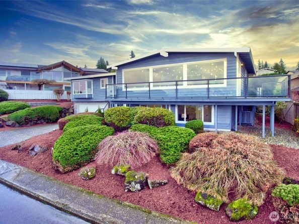 13901 Somerset Lane SE, Bellevue WA 98006