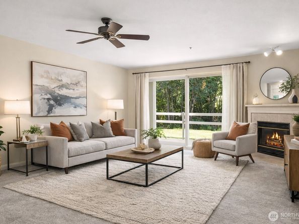 2001 120th Place NE 8104, Everett WA 98208