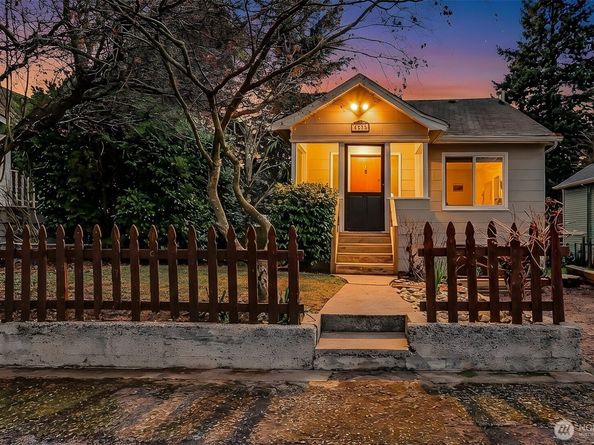 8535 18th Avenue NW, Seattle WA 98117