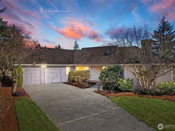 15728 NE 61st Ct, Redmond WA 98052