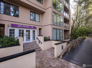 15512 Country Club Drive