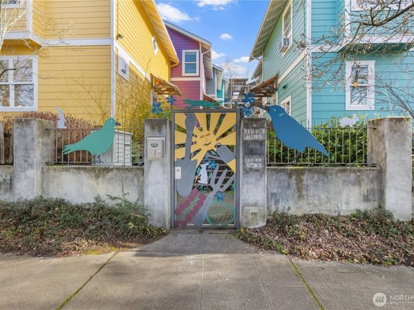 112 22nd Avenue B, Seattle WA 98122