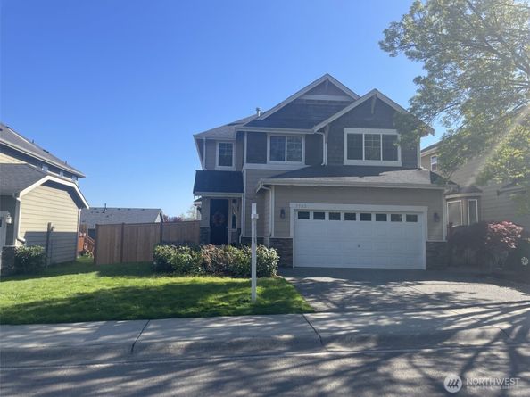7703 NE 201st Place, Kenmore WA 98028