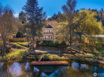 11028 E Riverside Drive