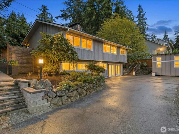 3016 106th Avenue SE, Bellevue WA 98004