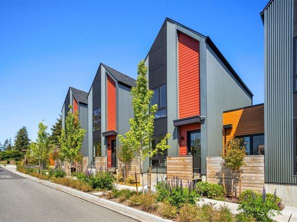 204 Shepard Way NW, Bainbridge Island WA 98110