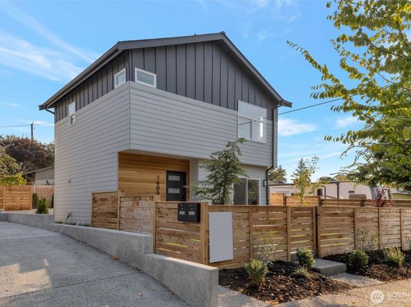 1605 SW Kenyon Street, Seattle WA 98106
