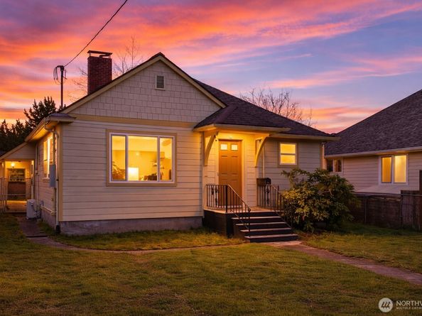 1115 Elizabeth Avenue, Bremerton WA 98337