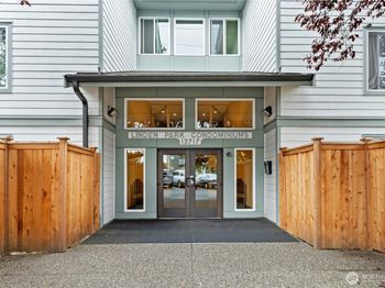 13717 Linden Avenue N