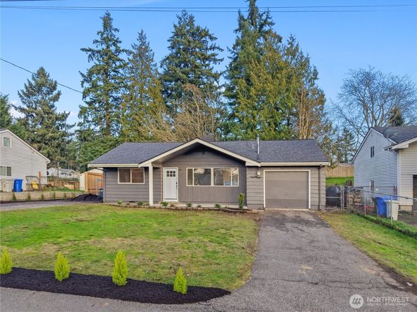 25618 29th Avenue S, Kent WA 98032