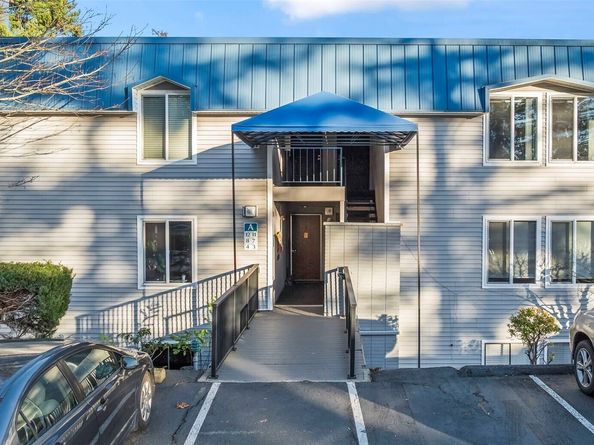 924 Shorewood Drive A11, Bremerton WA 98312