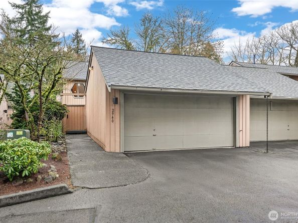 2940 Kennewick Place NE, Renton WA 98056