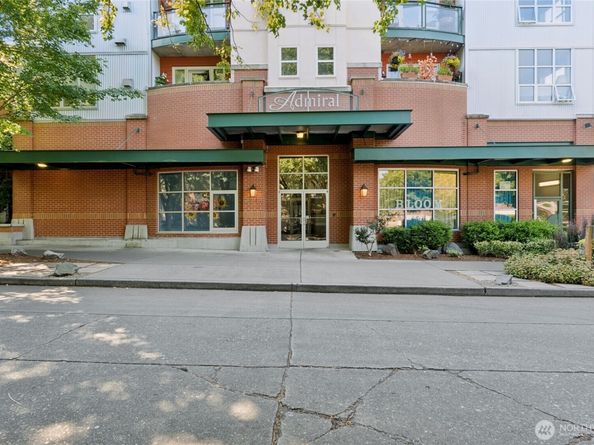 2331 42nd Avenue SW 414, Seattle WA 98116