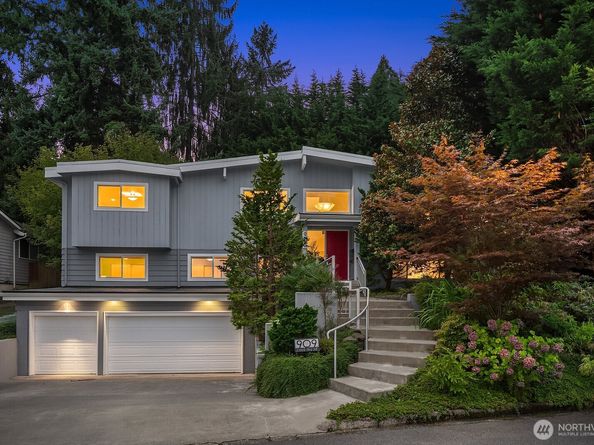 909 110th Avenue SE, Bellevue WA 98004