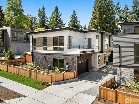 8231 122nd Avenue NE, Kirkland WA 98033