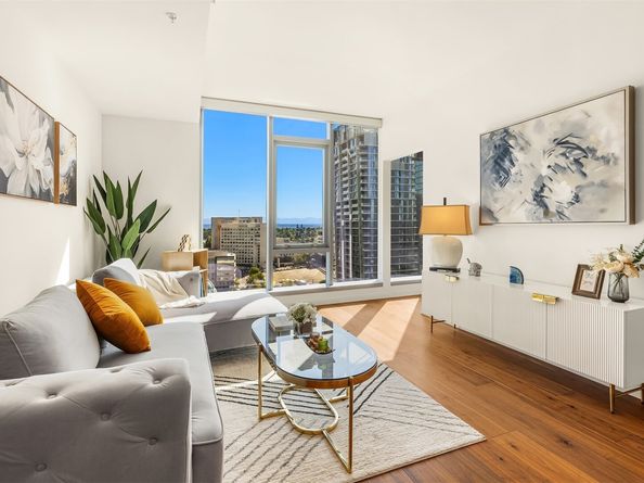 800 Columbia Street 2007, Seattle WA 98104