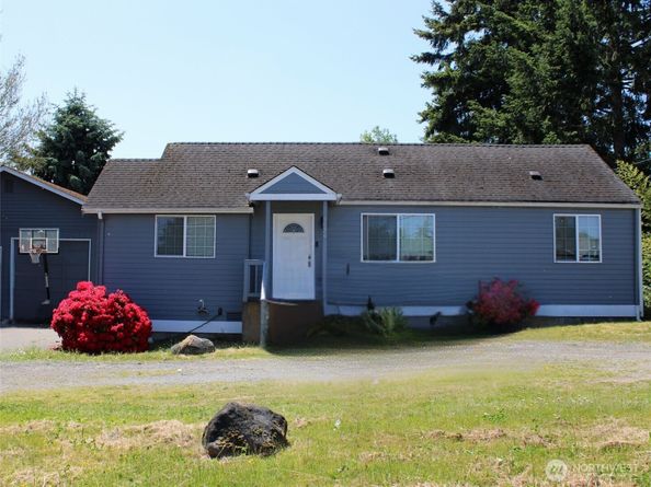 9020 Corbin Drive, Everett WA 98204