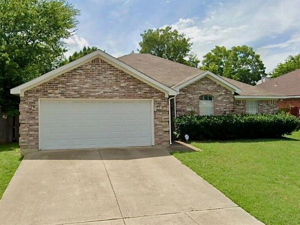 7321  Briarwyck Court , Fort Worth Texas 76137