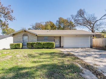 6816  Balalaika Road 