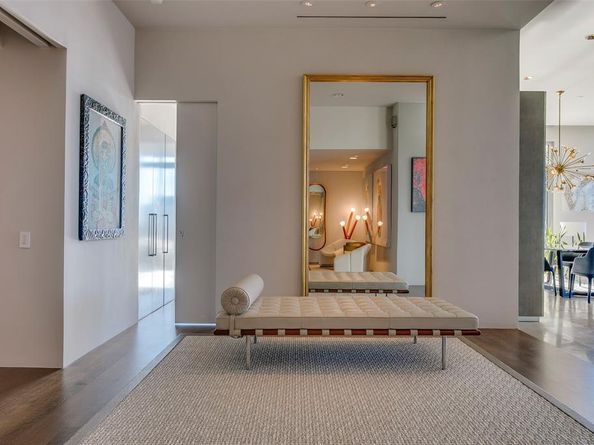 1717  Arts Plaza  1915, Dallas Texas 75201