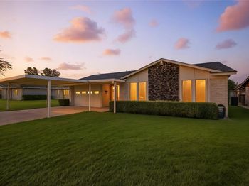 1801  Homestead Place 