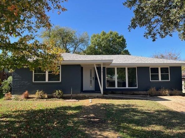 741  14th Street , Grand Prairie Texas 75050