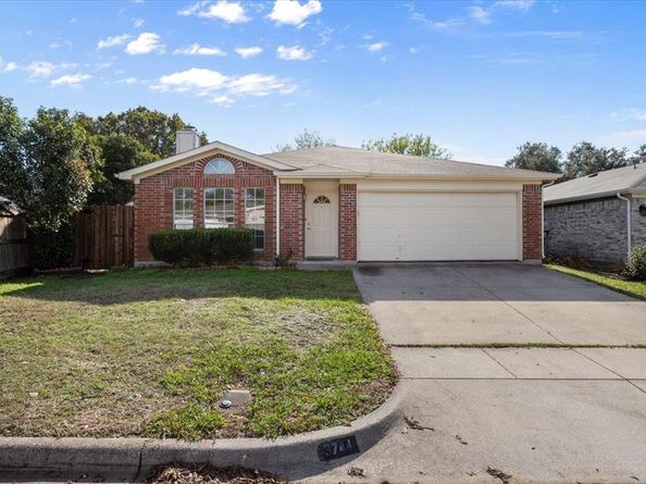 3744  Chaddybrook Lane , Fort Worth Texas 76137