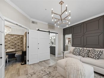 330 E Las Colinas Boulevard E