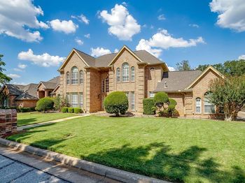 2801  Pomponessett Drive 