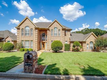 2801  Pomponessett Drive 