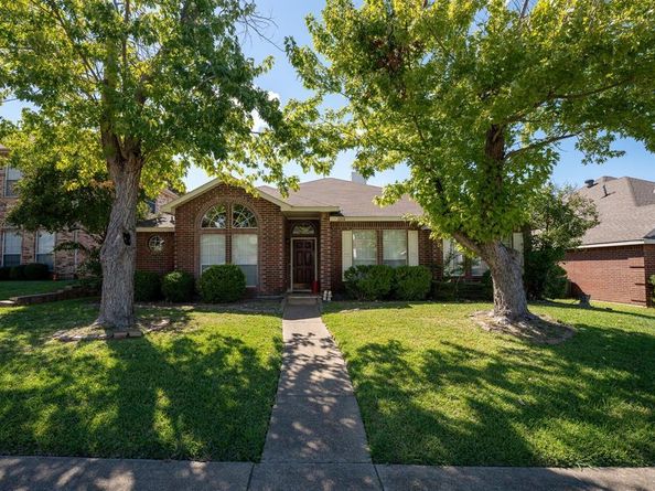 4835  Berridge Lane , Dallas Texas 75227