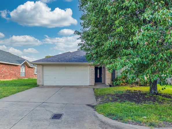 3704  Staghorn Circle N, Fort Worth Texas 76137