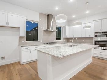 912  Banyan Tree Lane 