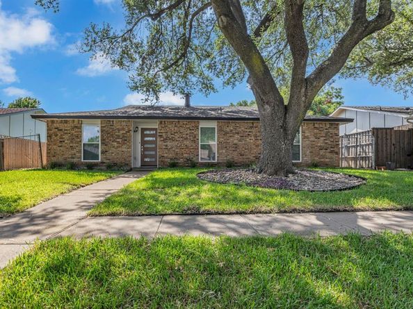 6217  Alta Oaks Drive , Garland Texas 75043