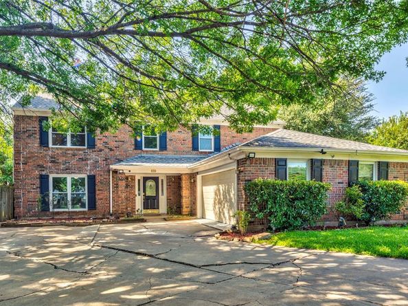 610  Valley Mills Drive , Arlington Texas 76018