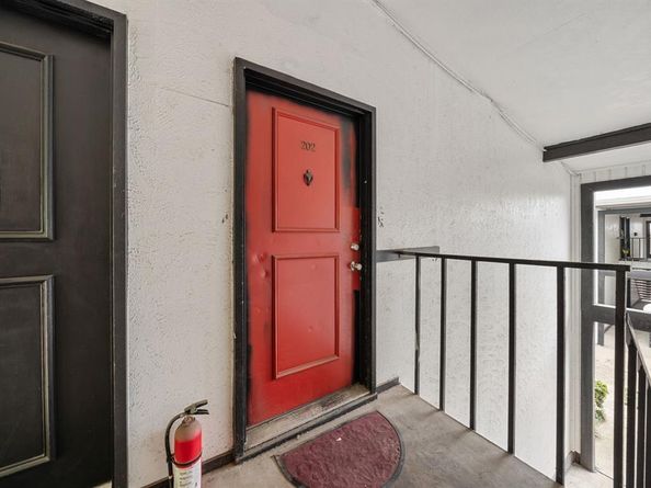 2627  Douglas Avenue  202, Dallas Texas 75219