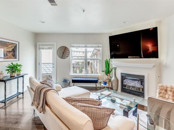 3922  Gilbert Avenue  214, Dallas Texas 75219